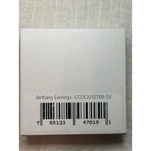 Cate & Chloe Bethany 18k White Gold Plated Hoop Crystal Earrings NEW - Picture 7 of 7